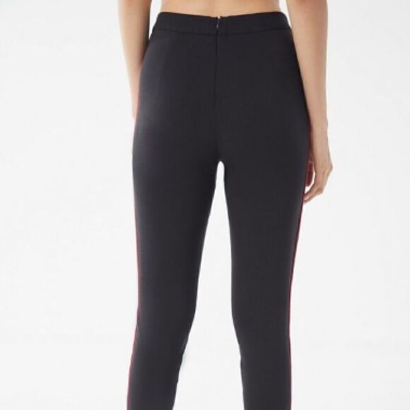 Urban Outfitters Sports High-Rise Pin Up Pant - Picture 3 of 4